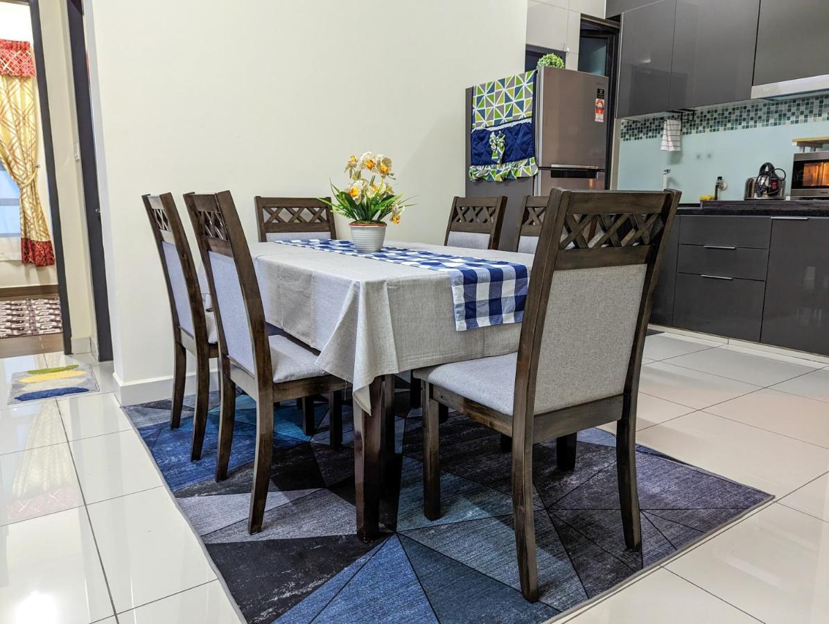 Az Homestay Putrajaya Exteriör bild